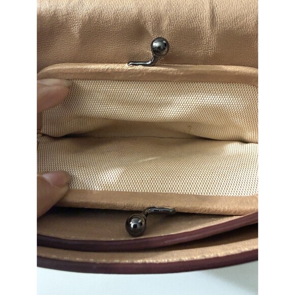 COACH Dinky Genuine Beige Leather Crossbody Bag DK-20215 Kiss Lock Purse NICE - Picture 9 of 16